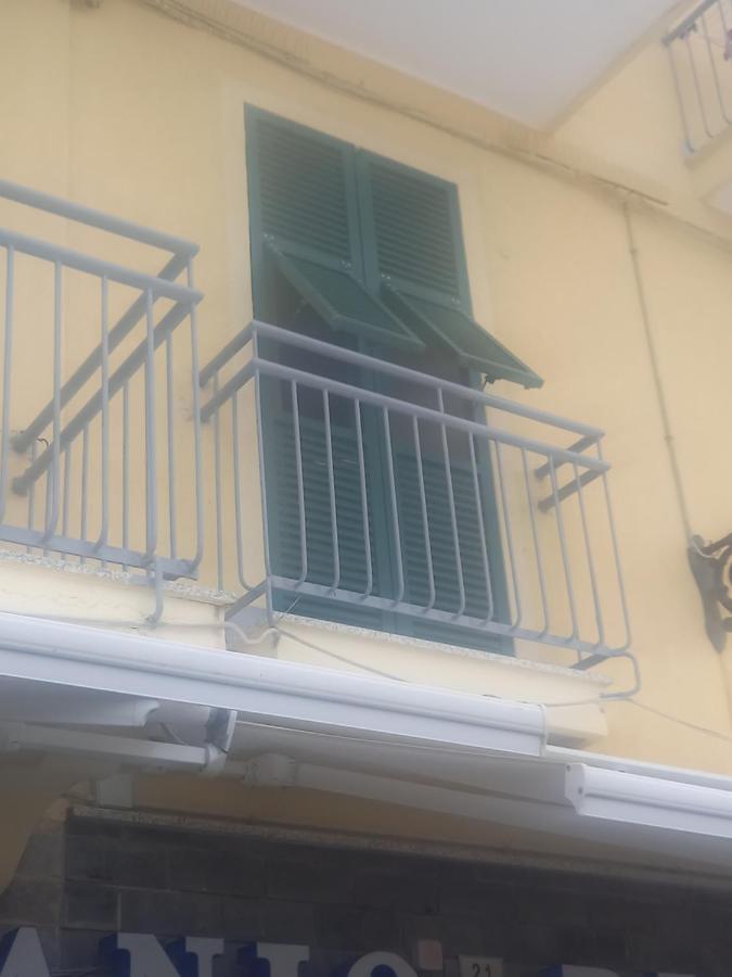 Hotel Danio Lungomare Alassio Esterno foto