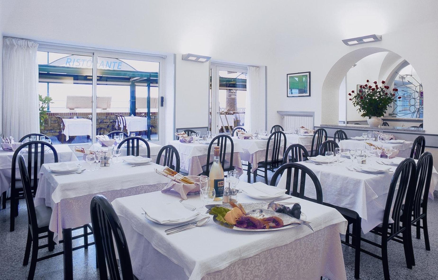 Hotel Danio Lungomare Alassio Esterno foto