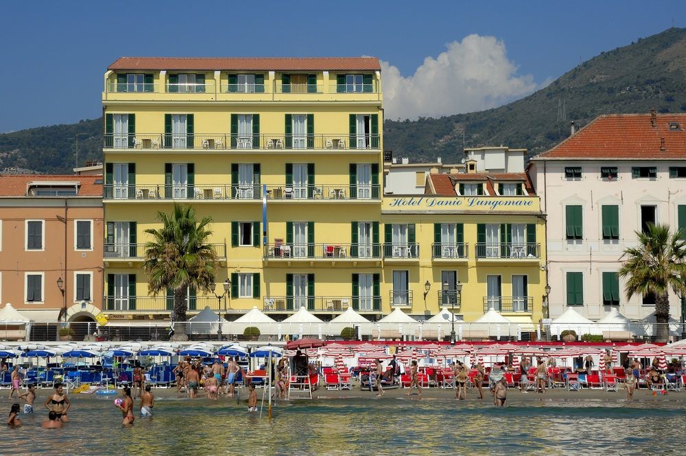 Hotel Danio Lungomare Alassio Esterno foto